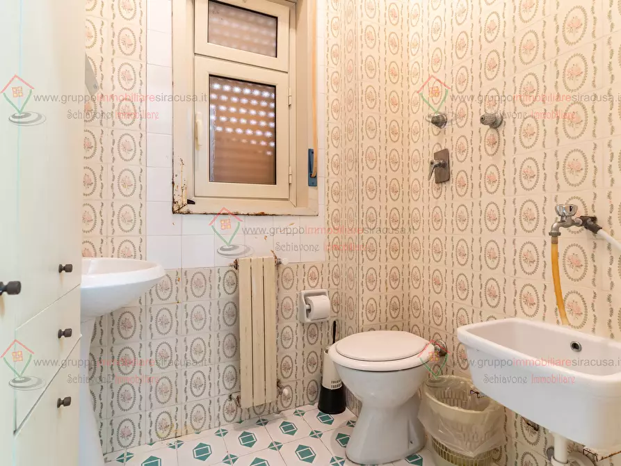 Immagine 21 di Appartamento in vendita  a Siracusa