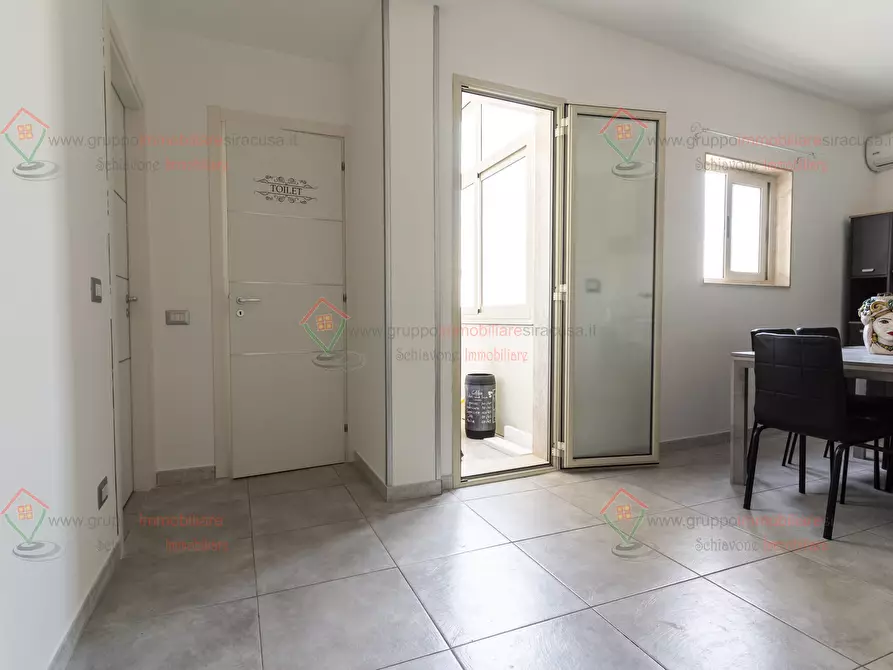 Immagine 4 di Trilocale in vendita  a Siracusa