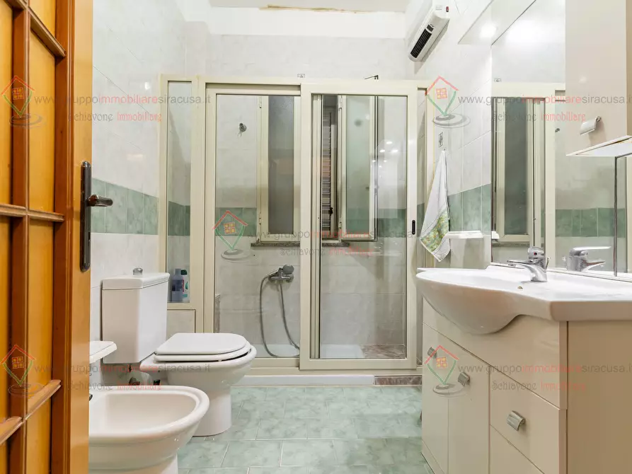 Immagine 12 di Villa in vendita  a Siracusa