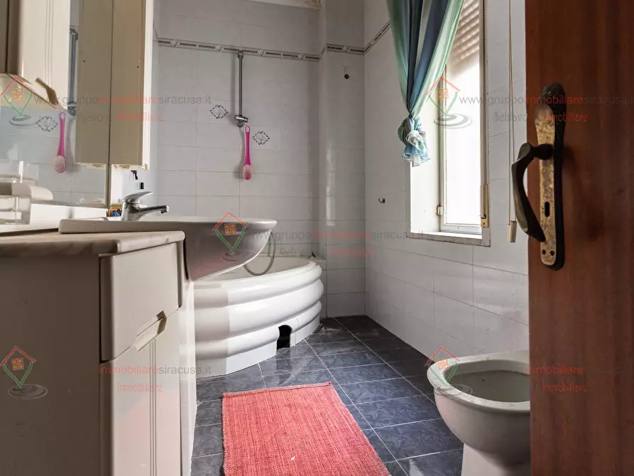 Immagine 25 di Pentalocale in vendita  a Siracusa
