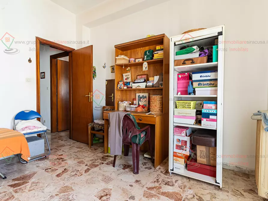 Immagine 10 di Trilocale in vendita  a Siracusa