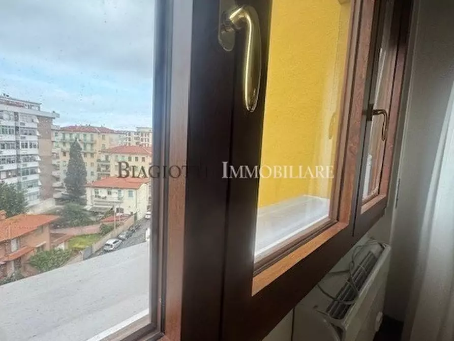 Immagine 18 di Quadrilocale in vendita  a Livorno