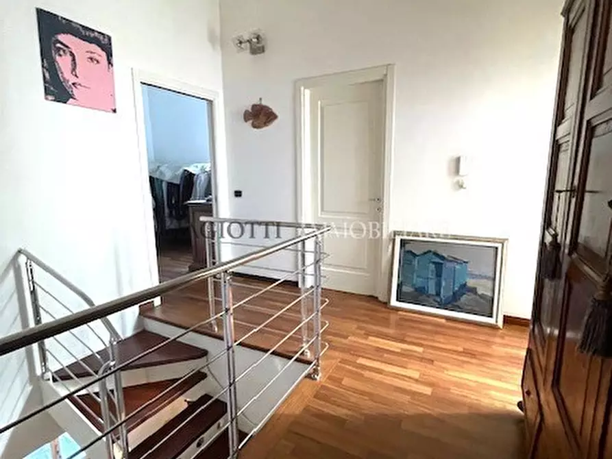 Immagine 39 di Casa semindipendente in vendita  a Livorno