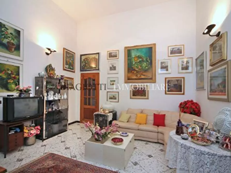 Immagine 14 di Pentalocale in vendita  in via del fante a Livorno