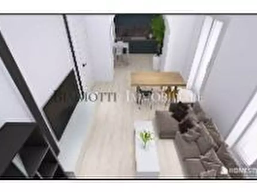 Immagine 5 di Trilocale in vendita  a Livorno