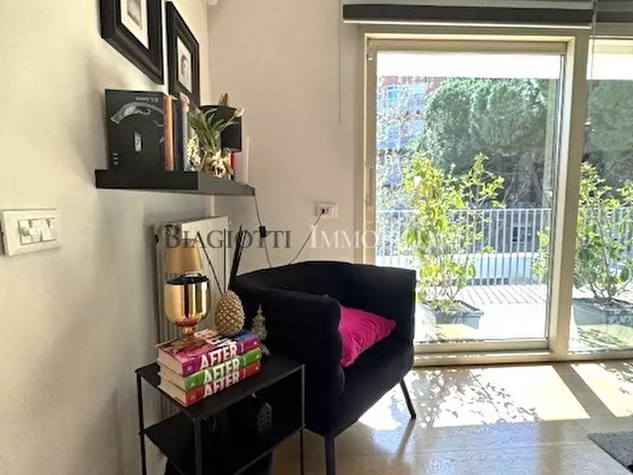 Immagine 17 di Appartamento in vendita  a Livorno