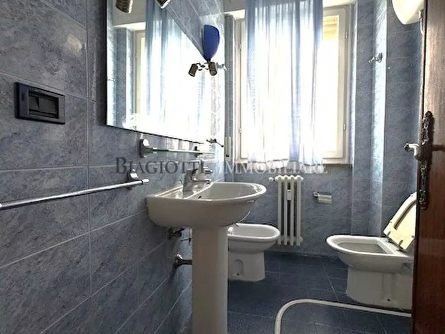 Immagine 7 di Quadrilocale in vendita  a Livorno