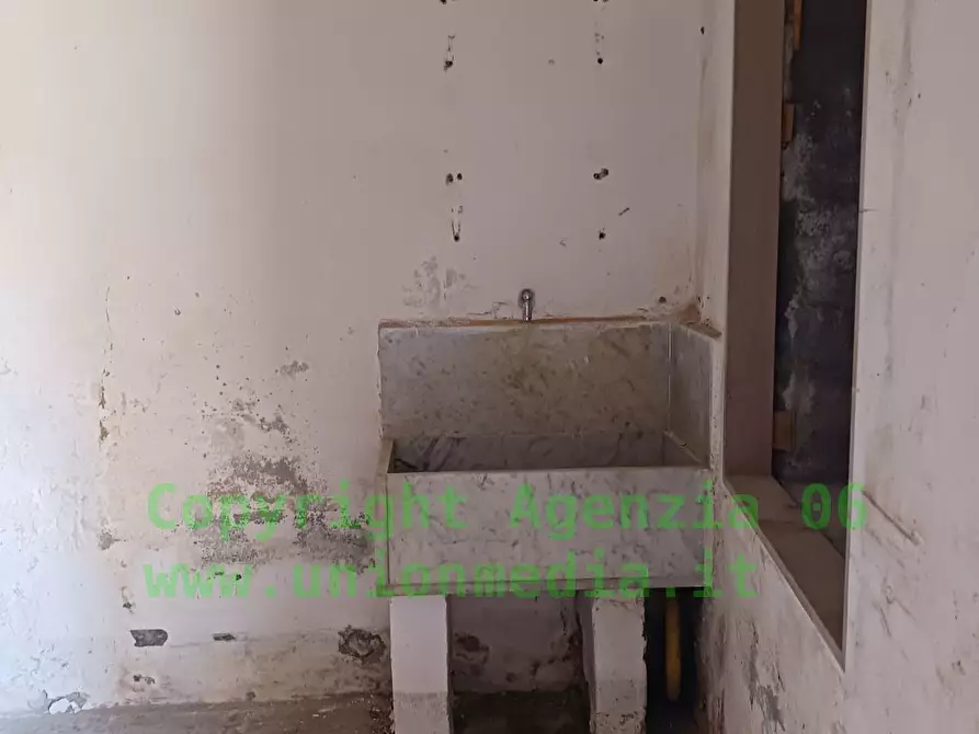 Immagine 2 di Capannone industriale in vendita  a Arcola