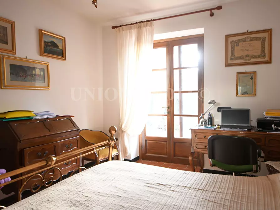 Immagine 26 di Villa in vendita  in Via caniparola a Fosdinovo