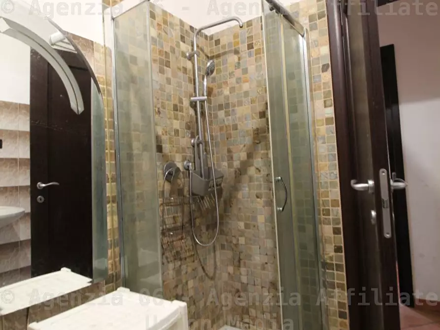 Immagine 9 di Appartamento in vendita  a Vezzano Ligure