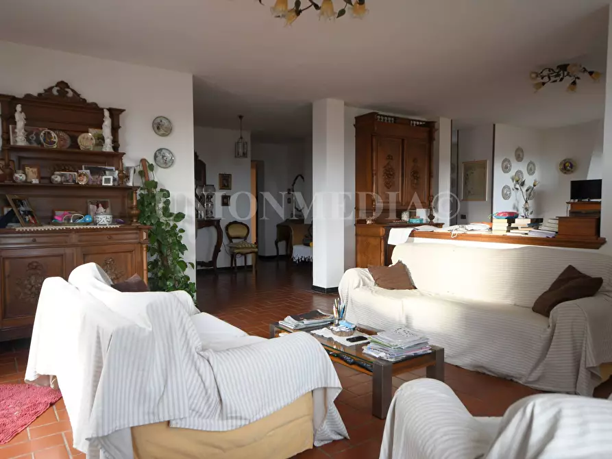 Immagine 11 di Villa in vendita  in Via caniparola a Fosdinovo