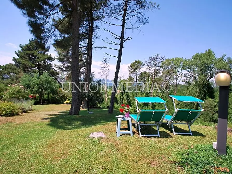 Immagine 43 di Villa in vendita  in Via cappuccini a Sarzana