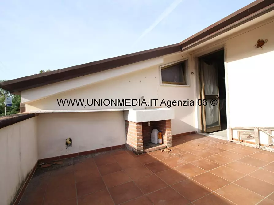 Immagine 24 di Attico in vendita  a Massa