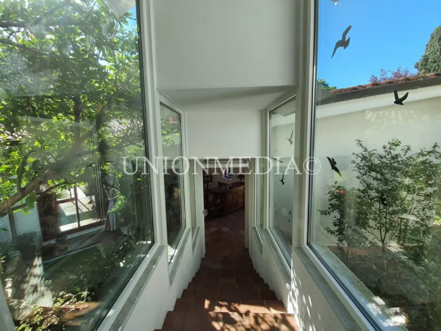 Immagine 16 di Villa in vendita  a Sarzana