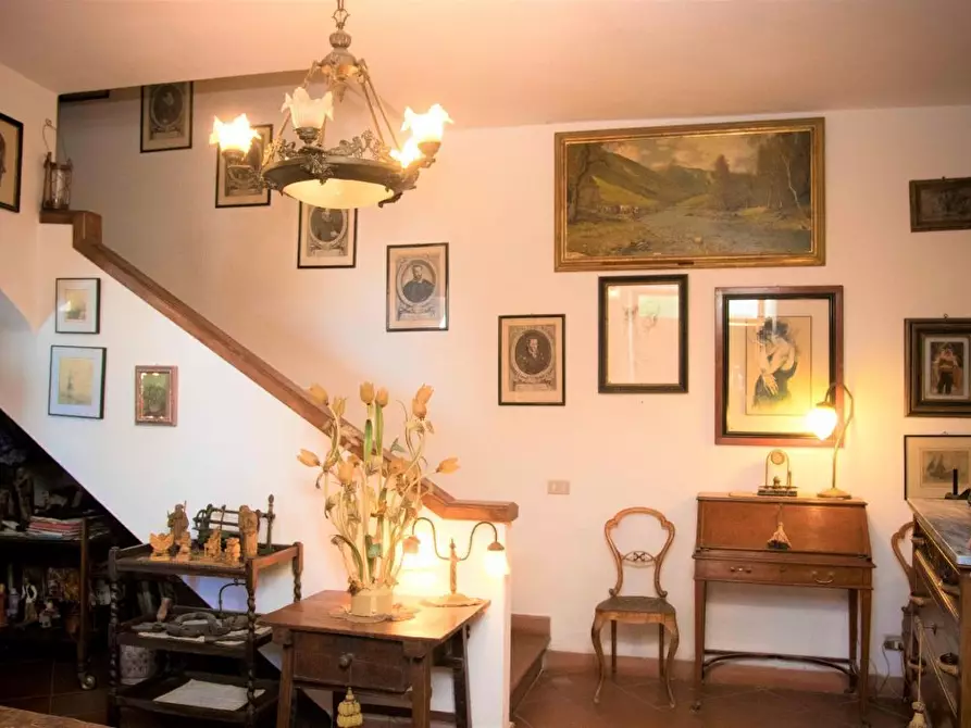 Immagine 24 di Villa in vendita  in via della maestà a Fosdinovo