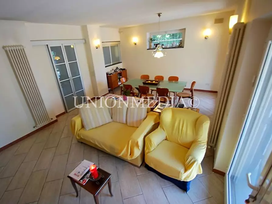 Immagine 24 di Villa in vendita  in Via cappuccini a Sarzana