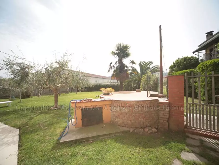 Immagine 3 di Casa bifamiliare in vendita  a Sarzana