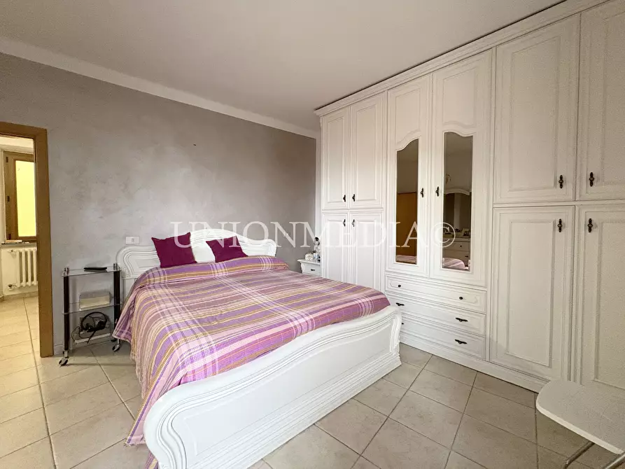 Immagine 16 di Appartamento in vendita  in Via Roma a Santo Stefano Di Magra