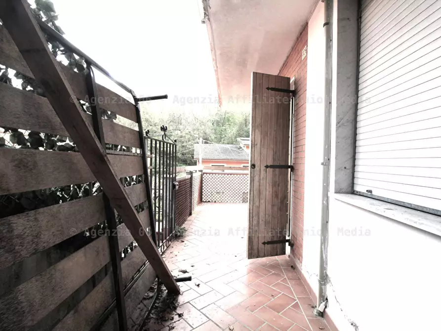 Immagine 5 di Appartamento in vendita  a Vezzano Ligure