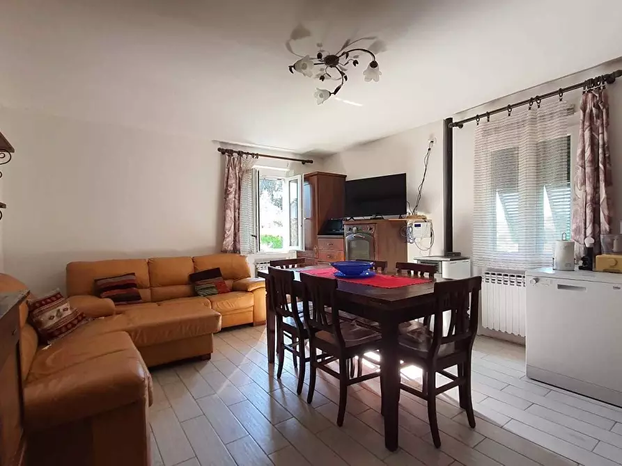 Immagine 10 di Casa bifamiliare in vendita  in Via SARZANELLO a Sarzana