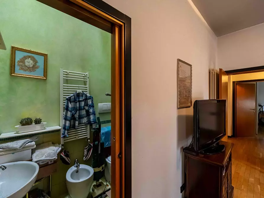 Immagine 12 di Quadrilocale in vendita  in Via Dante Alighieri 60 a Rimini