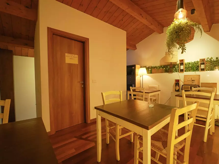 Immagine 13 di Bar / Ristorante in vendita  in Via Cesare Battisti 23 a Santarcangelo Di Romagna