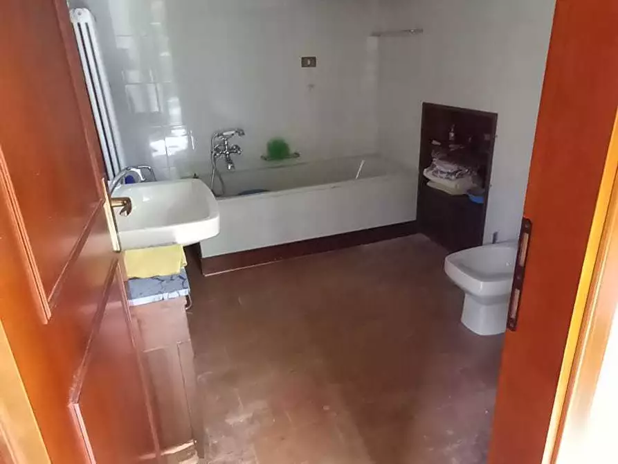 Immagine 43 di Quadrilocale in vendita  in Viale Angelo Battelli 24 a Novafeltria