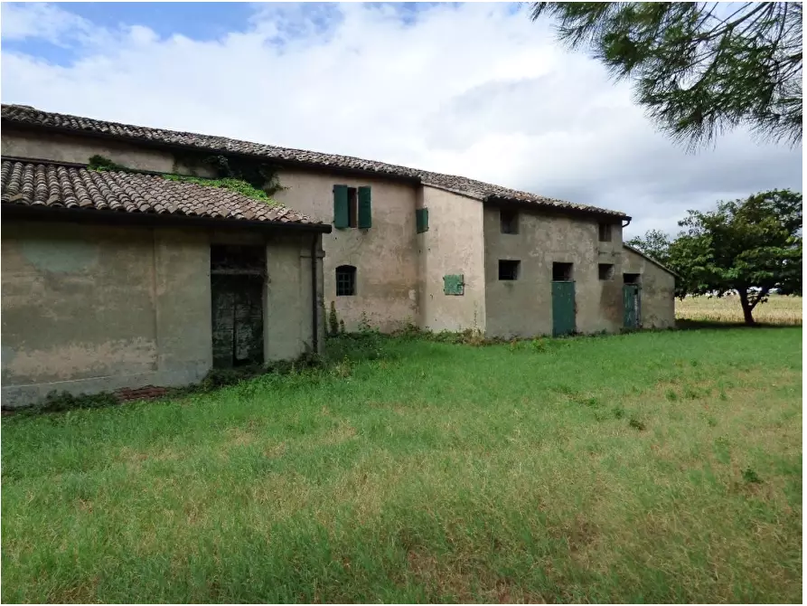 Immagine 2 di Rustico / casale in vendita  in Strada Statale 9 Via Emilia 682 a Longiano
