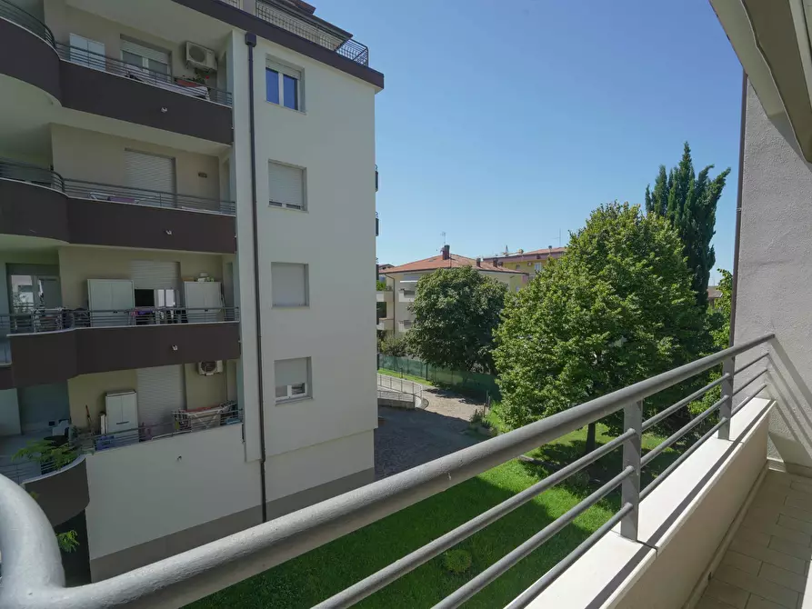 Immagine 7 di Trilocale in vendita  in Via Raffaele Marvelli 9 a Rimini