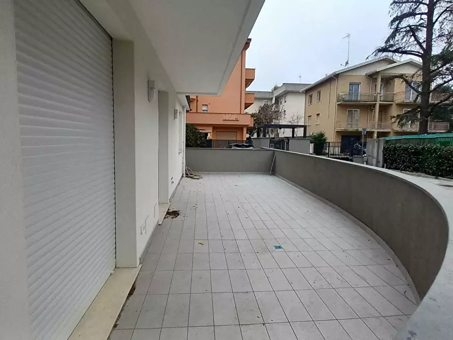 Immagine 17 di Quadrilocale in vendita  in Via della Fiera 85 a Rimini