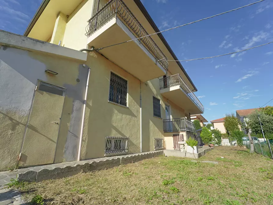 Immagine 15 di Villetta a schiera in vendita  in Via riccione a Santarcangelo Di Romagna