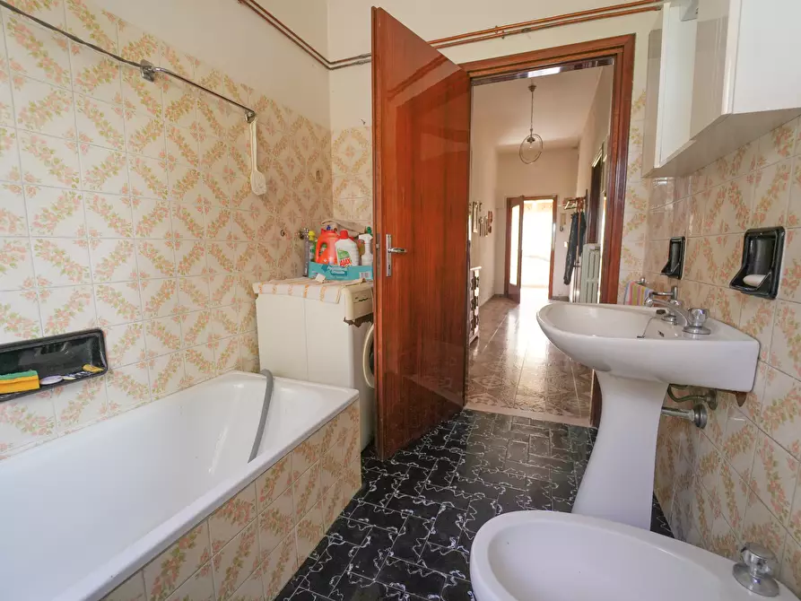 Immagine 12 di Casa bifamiliare in vendita  in Via Montefeltro 130 a Novafeltria