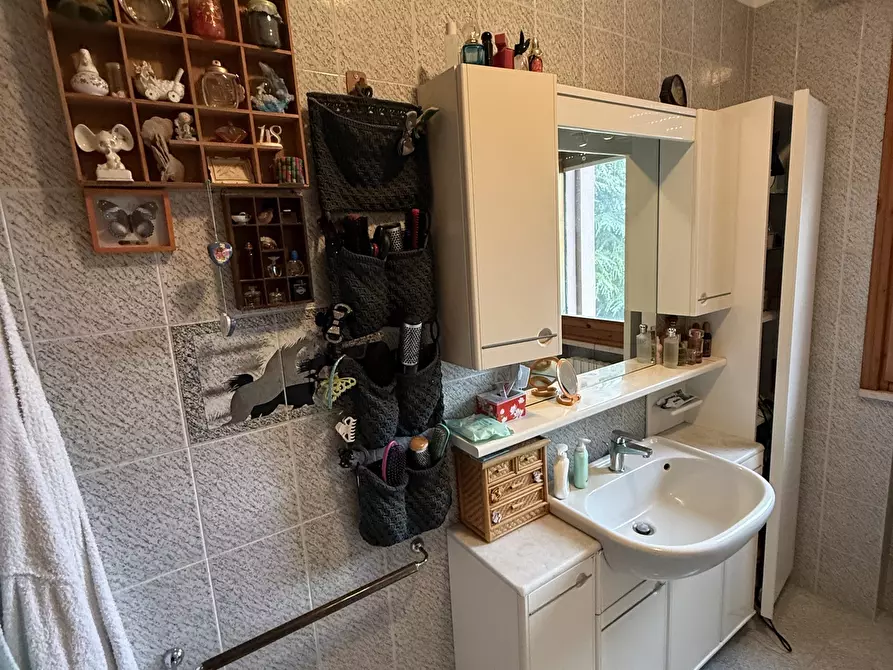 Immagine 36 di Pentalocale in vendita  in Piazza Fratelli Rosselli a Santarcangelo Di Romagna