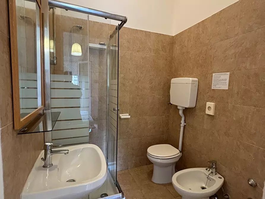 Immagine 25 di Palazzo in vendita  in Viale Don Giovanni Bosco 21 a Rimini