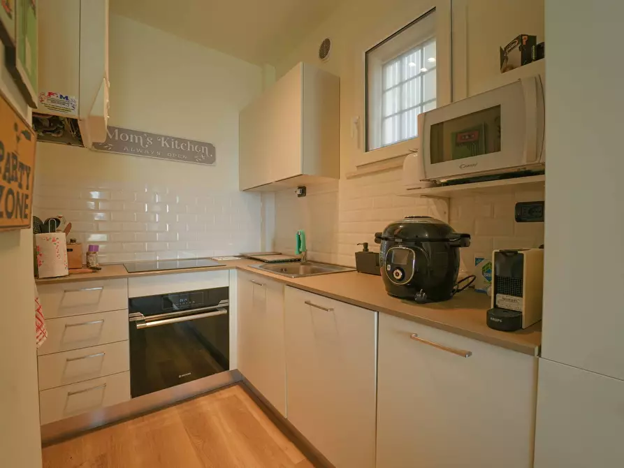 Immagine 7 di Quadrilocale in vendita  in Viale D'Annunzio 183/a a Riccione