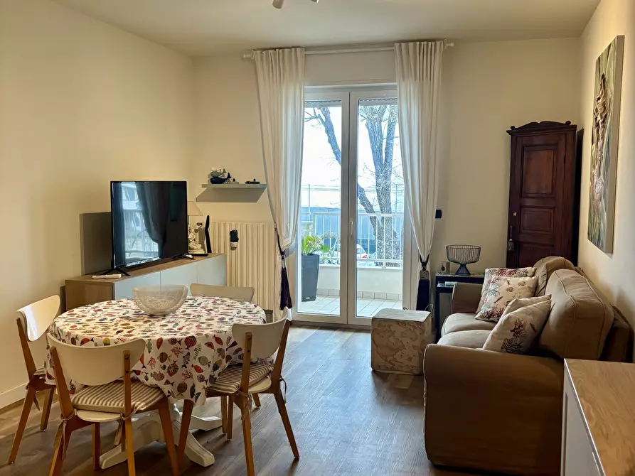 Immagine 1 di Quadrilocale in vendita  in Viale D'Annunzio 183/a a Riccione