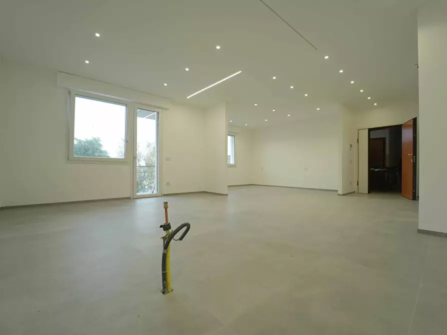 Immagine 2 di Quadrilocale in vendita  in Via Bottone 21 a Santarcangelo Di Romagna