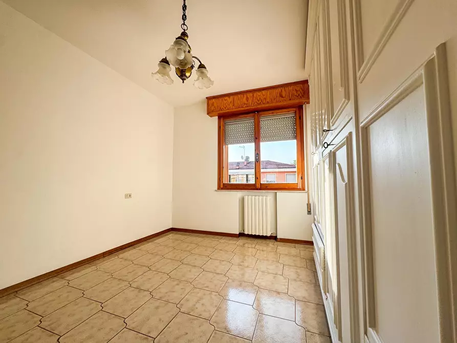 Immagine 17 di Quadrilocale in vendita  in Viale Stoccolma 5 a Rimini