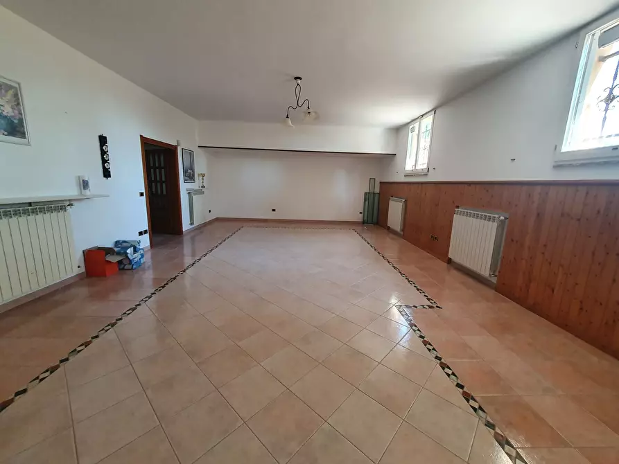 Immagine 40 di Villa in vendita  in dalla chiesa a Santarcangelo Di Romagna