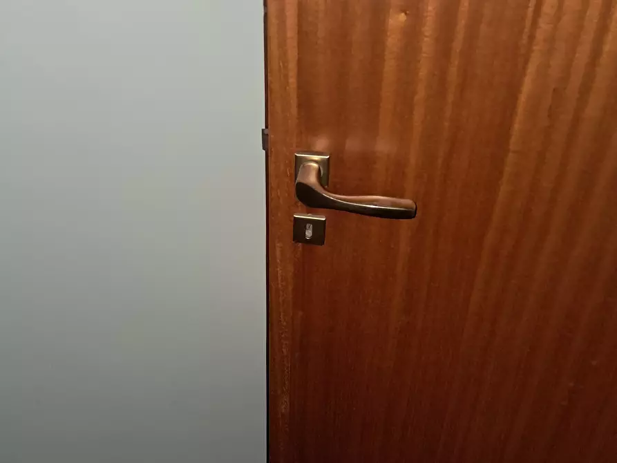 Immagine 13 di Ufficio in vendita  a Santarcangelo Di Romagna