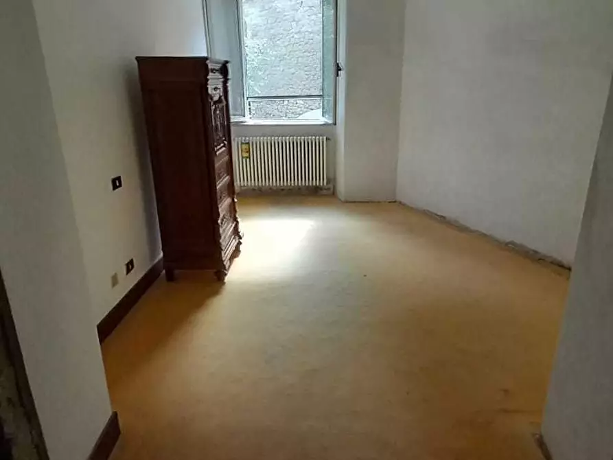 Immagine 45 di Quadrilocale in vendita  in Viale Angelo Battelli 24 a Novafeltria