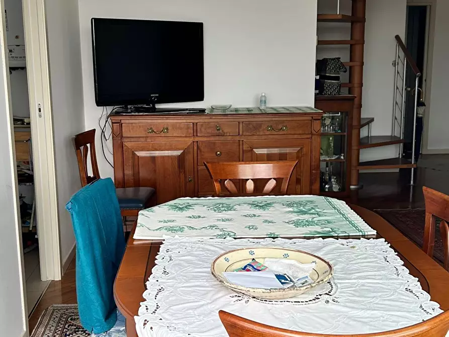 Immagine 9 di Trilocale in vendita  a Rimini