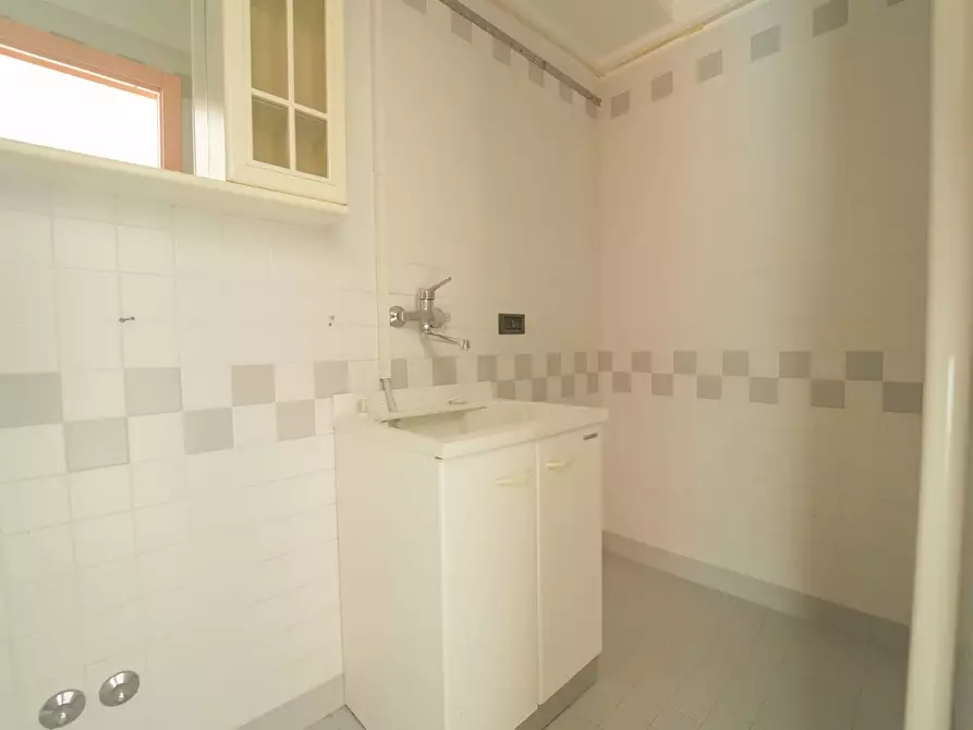 Immagine 22 di Quadrilocale in vendita  in Via Andrea Costa 133 a Santarcangelo Di Romagna