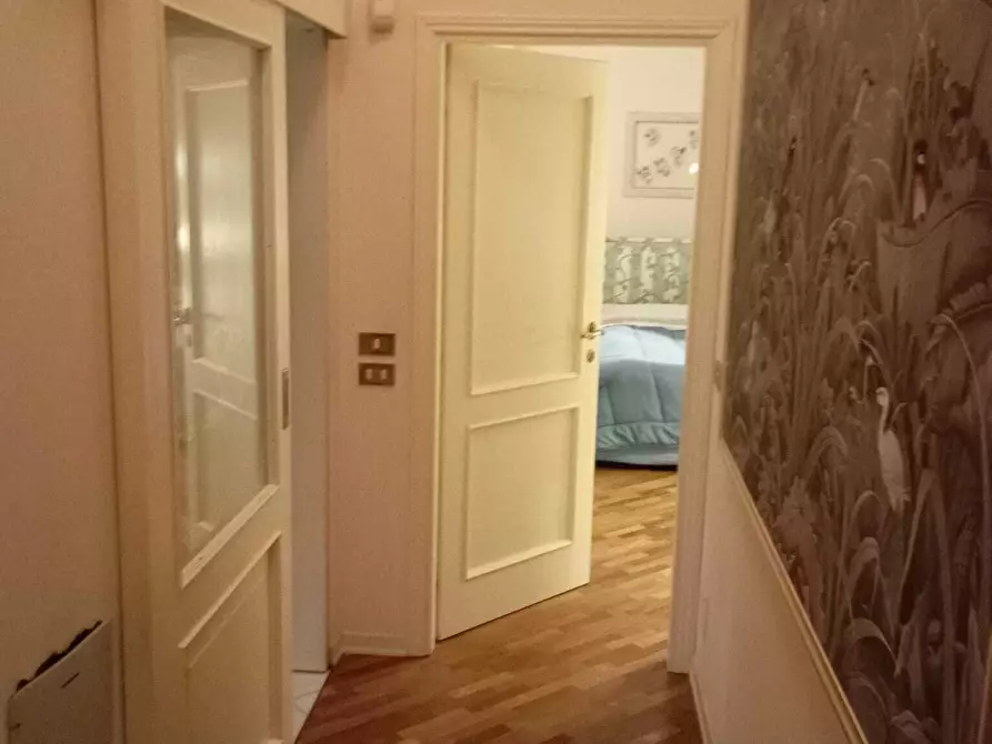 Immagine 9 di Pentalocale in vendita  in Piazza Fratelli Rosselli a Santarcangelo Di Romagna