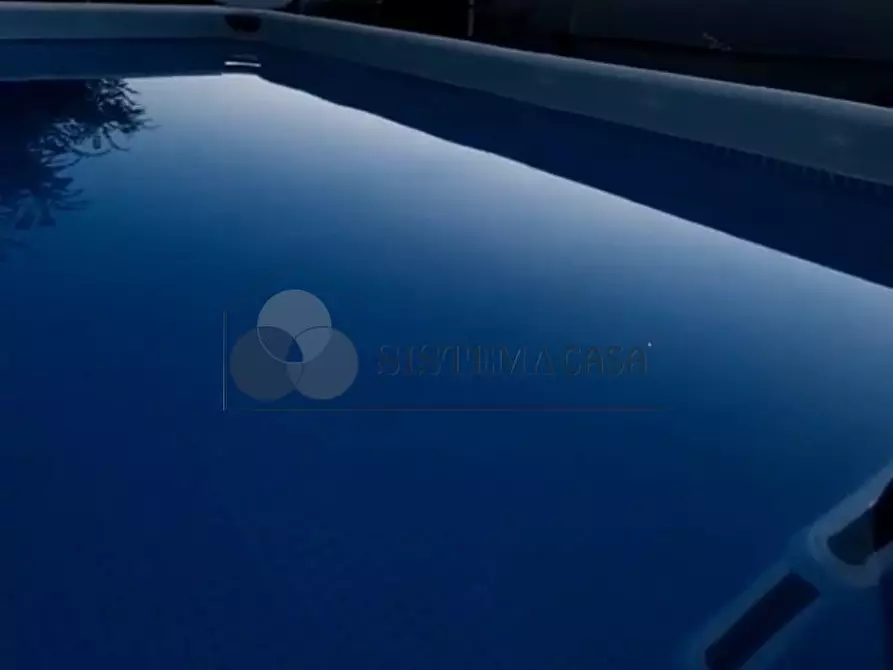 Immagine 38 di Porzione di casa in vendita  in Via Stazione 25 a Follo