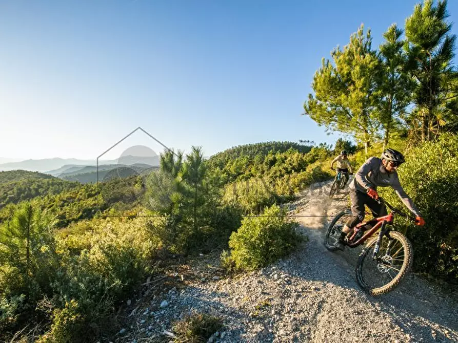 Immagine 25 di Casa semindipendente in vendita  in Via Debeduse 10 a Calice Al Cornoviglio