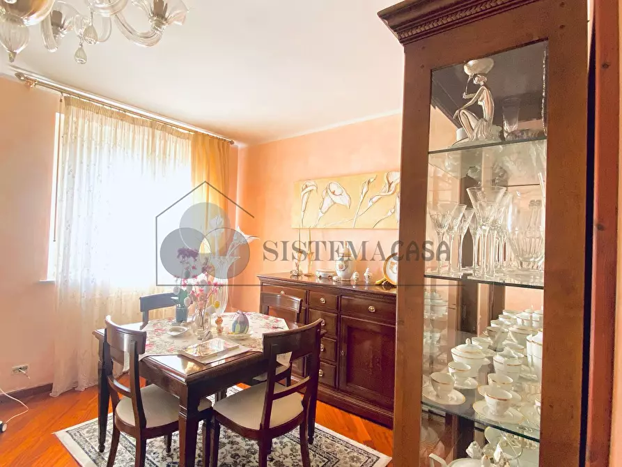 Immagine 4 di Quadrilocale in vendita  in Via Brigate partigiane 94 a Follo