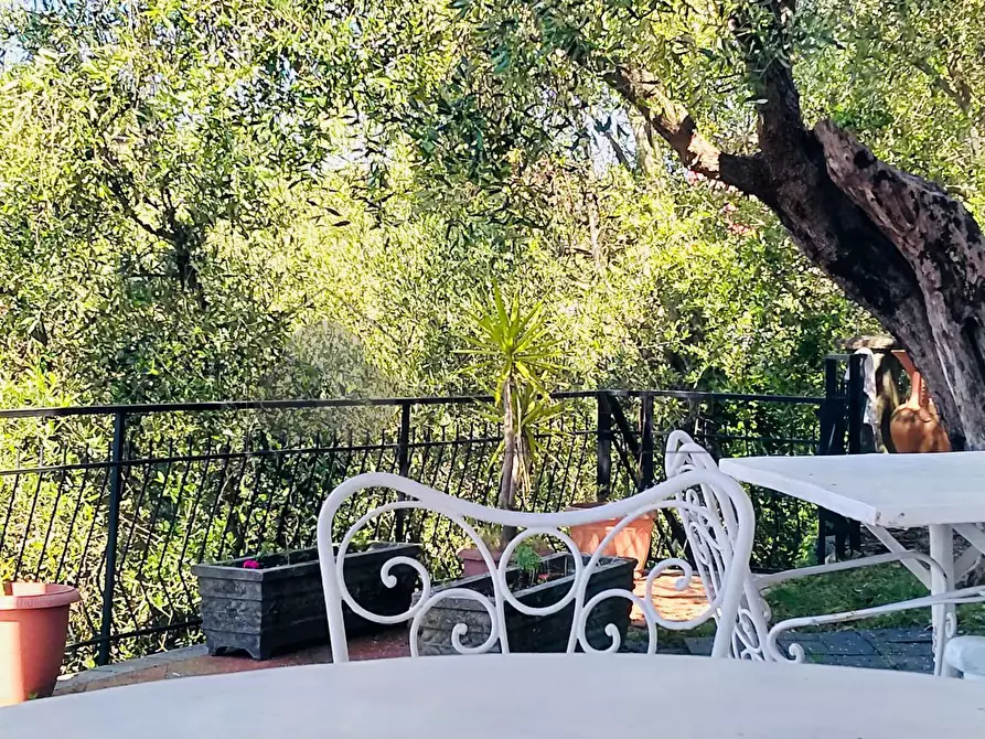 Immagine 16 di Villa in vendita  in Via Fratelli Aristide e Alduino Castellini 8 a Vezzano Ligure