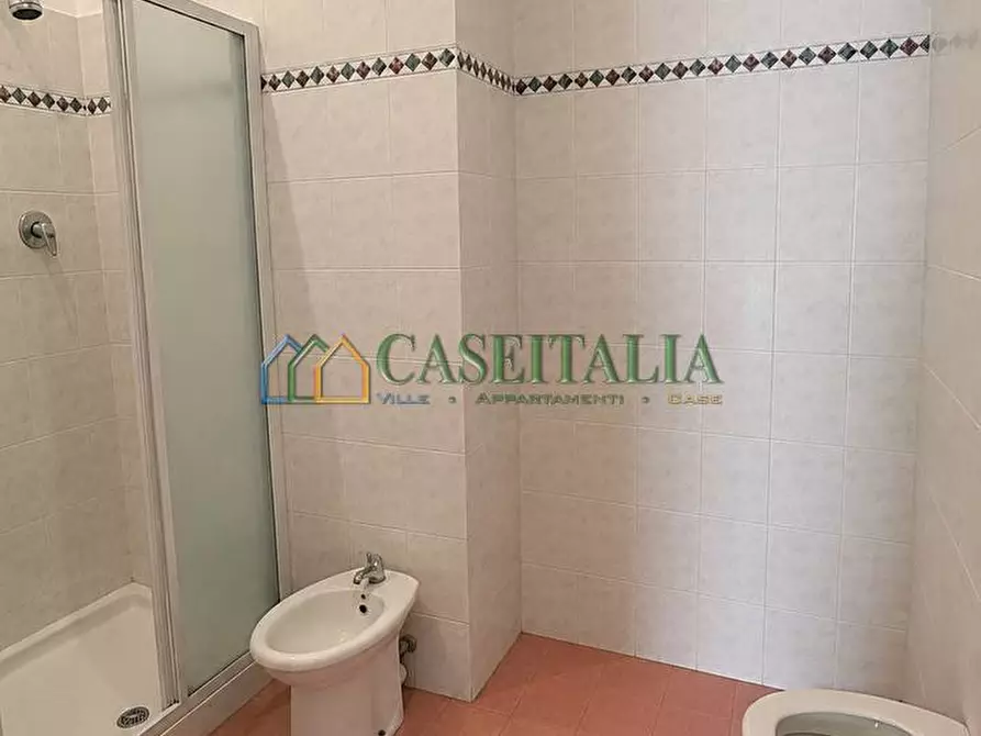Immagine 15 di Quadrilocale in vendita  in Via Vincenzo Vela 40 a Torino