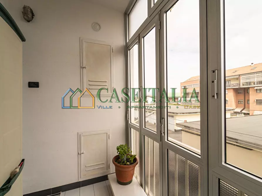 Immagine 13 di Quadrilocale in vendita  in Piazza Kennedy 17 a Beinasco